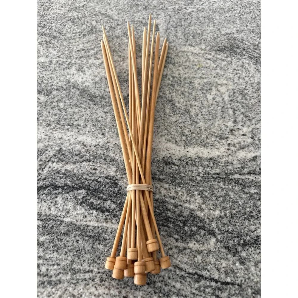 Lot Of 16 Knitting Needles Bamboo